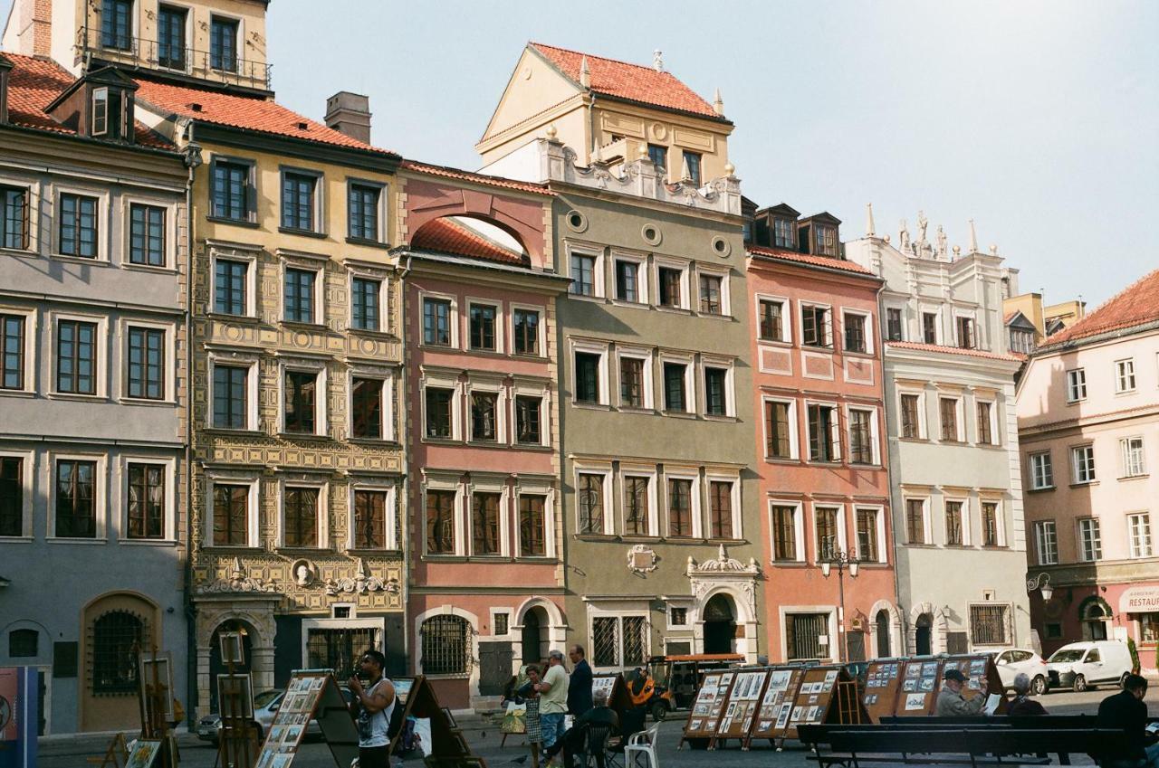 Red Brick Old Town Apartment Warsaw Exterior photo